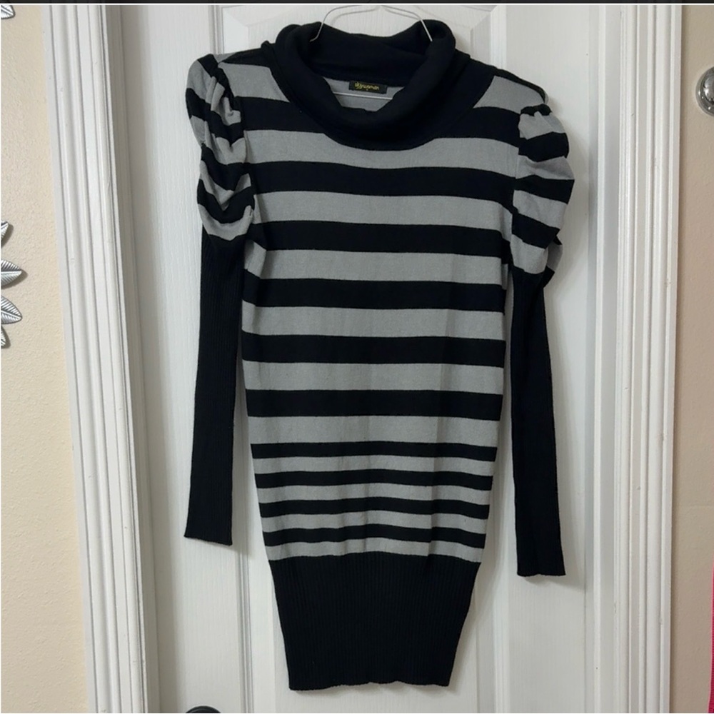 Black&white stripped cowl neck sweater long sleeve dress puff sleeve size L